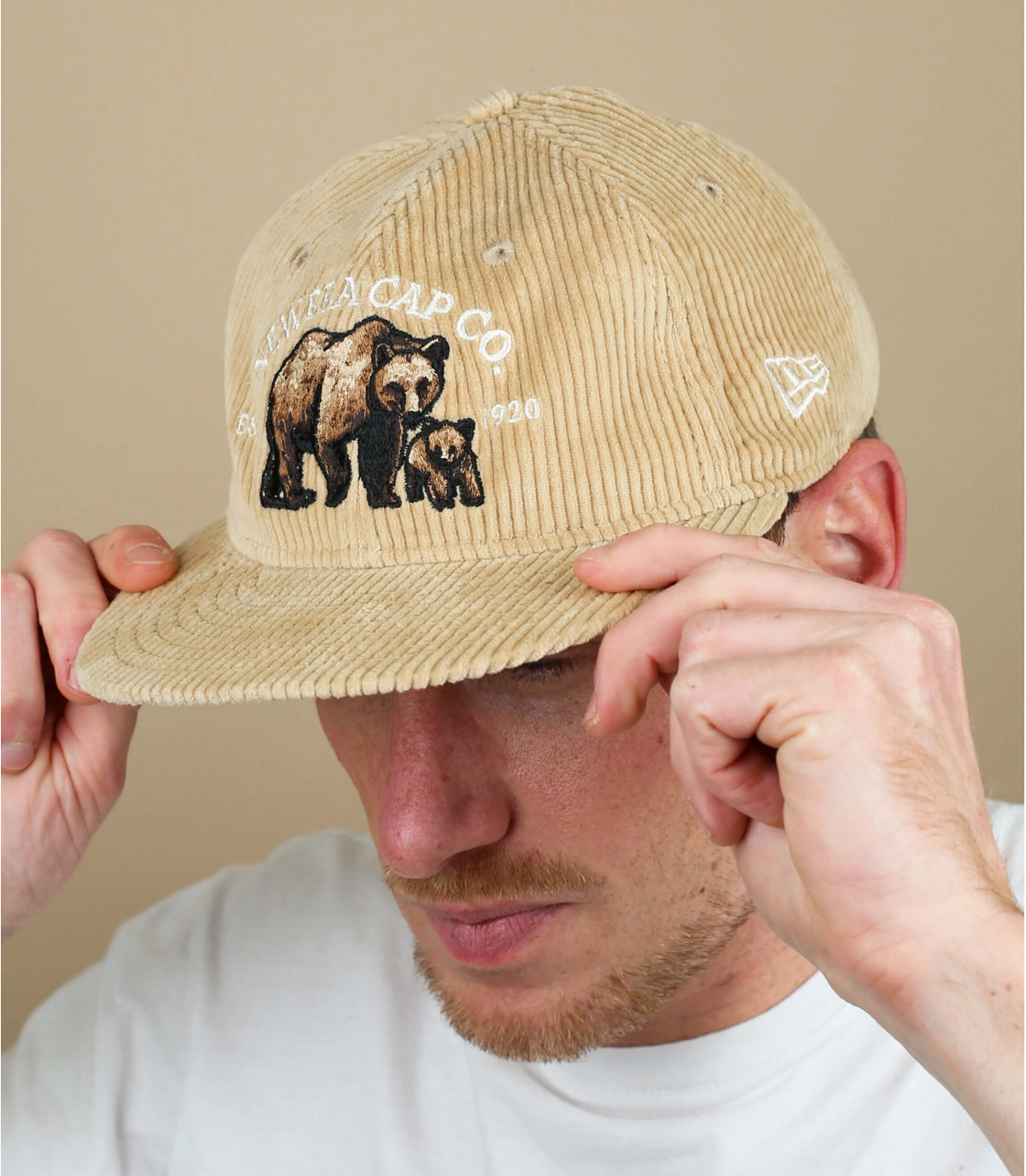Oso beige - Strapback Into Wood Bear New Era : Headict